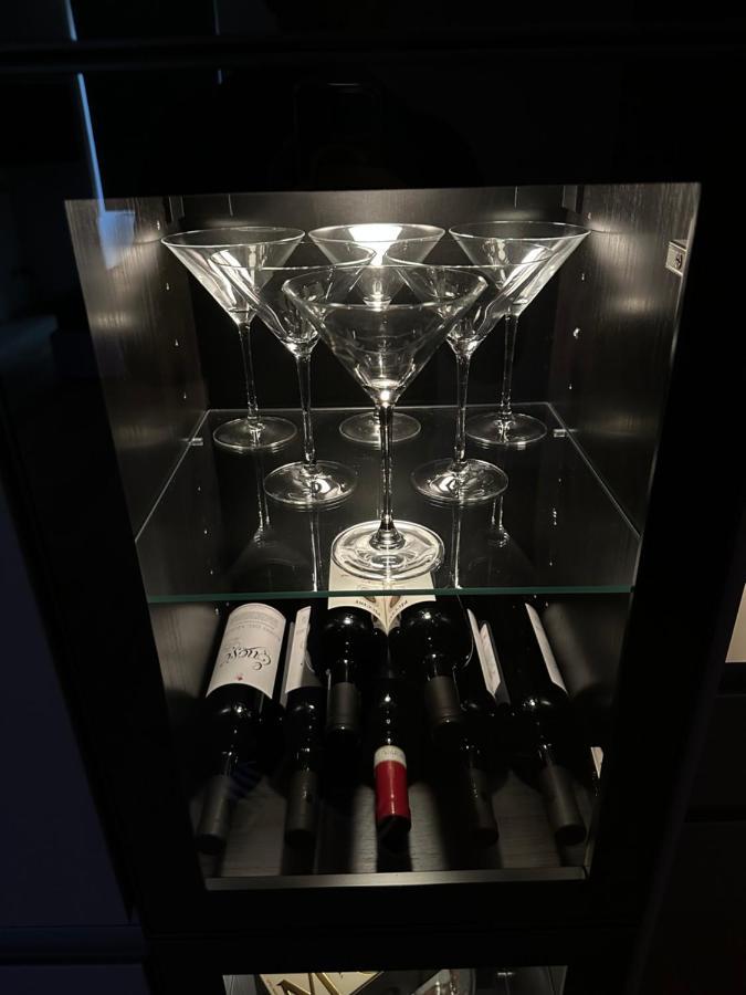 Lr Deluxe Apartments - Fondazione Prada - Metro M3 밀라노 외부 사진